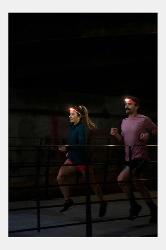 Quokka Run Hoofdlamp Coral KNOG Quokka Run Hoofdlamp Coral -Camping Serie Winkel mdaee00015 0890 04 nl